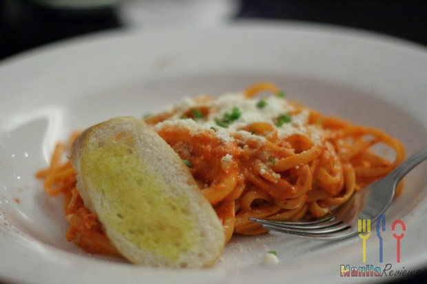 Pino Seafood Gambas Aligue Pasta