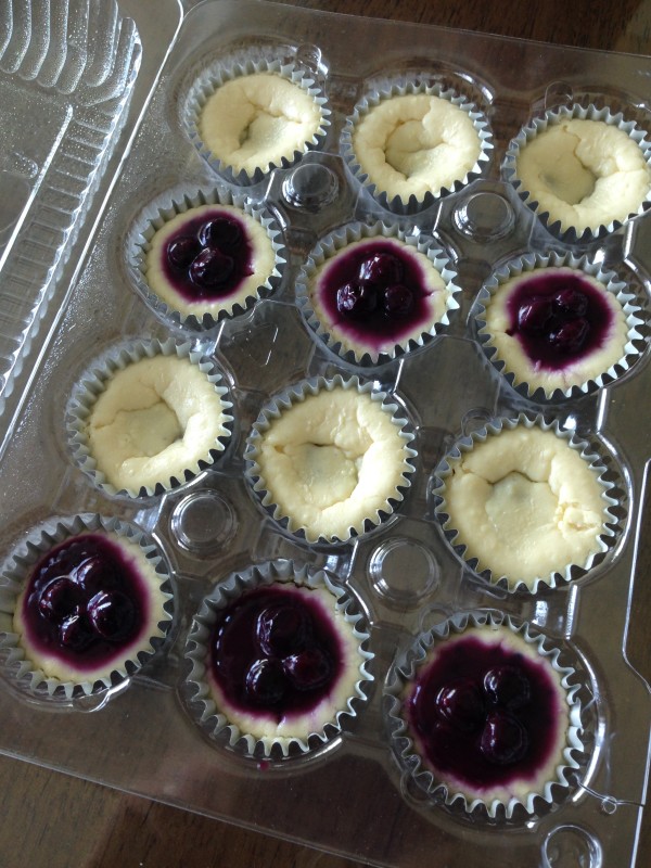 Love love love these mini cheesecakes!