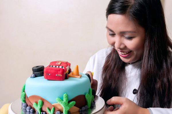 Delamor Sweet Treats' Theresa Francis Alberto